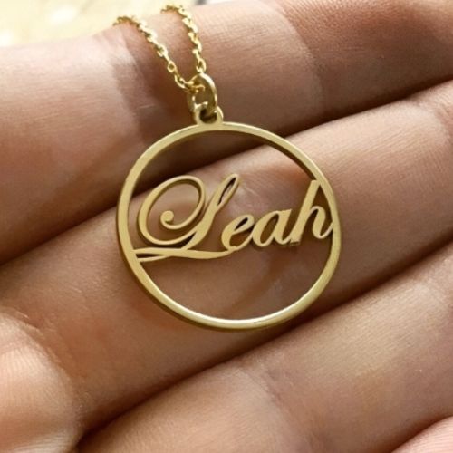 Gold Keychain Customized Name Circle Shape Design centred Pesonalised Name