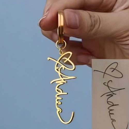 Gold Keychain Customized Name with Heart Design Pesonalised Name