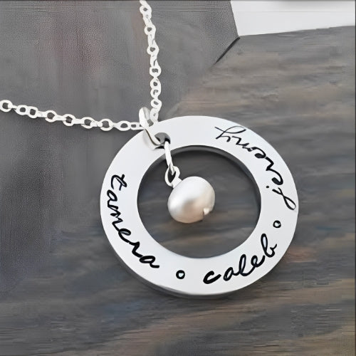 AALIA JEWLERIES Customized  Engraved Name Circle Centered Heart Personalized Name Kids Baby Necklace With Zircon Jewelry Gift  For Baby Kids Girls  Birthday