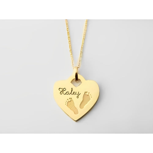 AALIA JEWLERIES Customized Heart Shape Foot Centered Engraved Name Personalized Name Kids Baby Gold Necklace Jewelry Gift For Baby Kids Girls Birth