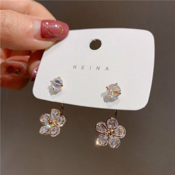 New Korea Sweet Cute Flower Crystal Temperament Geometric Shiny Zircon Earrings Statement Earrings for Women Girl Pendientes