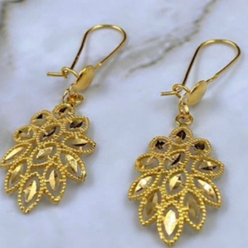 ArabicTraditional  Gold Deaign Special Earings for special ocassions weding, engagemnt,mom, Party, Valentines.