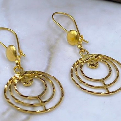 Gold ArabicTraditional Circle Design Dangling  Earrings Special Gift Birthday wedding engaemengt Valentines special gifts.