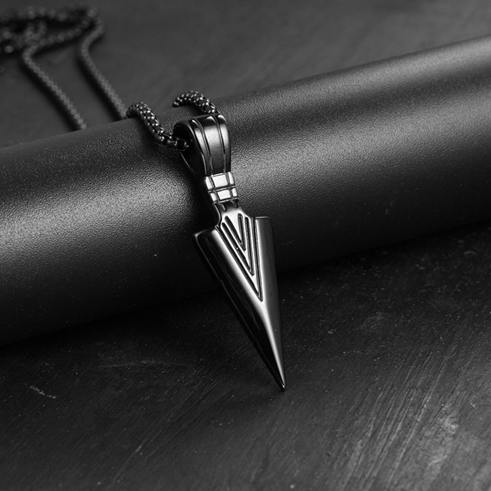 Men&#39;s  Design Metal Black Long Necklace  Arrow Pendant Jewelry Chain Hip Hop Punk Rock Necklace Jewelry Gift For Couple