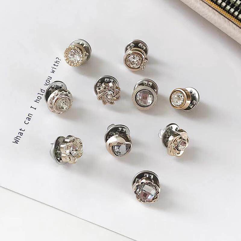 10 Pieces Button Brooch Set Imitation Pearl Rhinestones Pin Coat Clothes Accessories Gift Prevent Exposure Different Design Brooches for Women such as Flower, Pearl, Ribbon