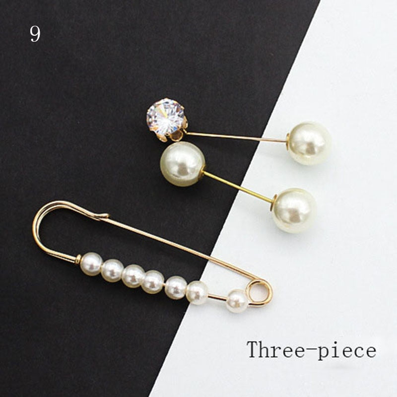 10 Pieces Button Brooch Set Imitation Pearl Rhinestones Pin Coat Clothes Accessories Gift Prevent Exposure Different Design Brooches for Women such as Flower, Pearl, Ribbon