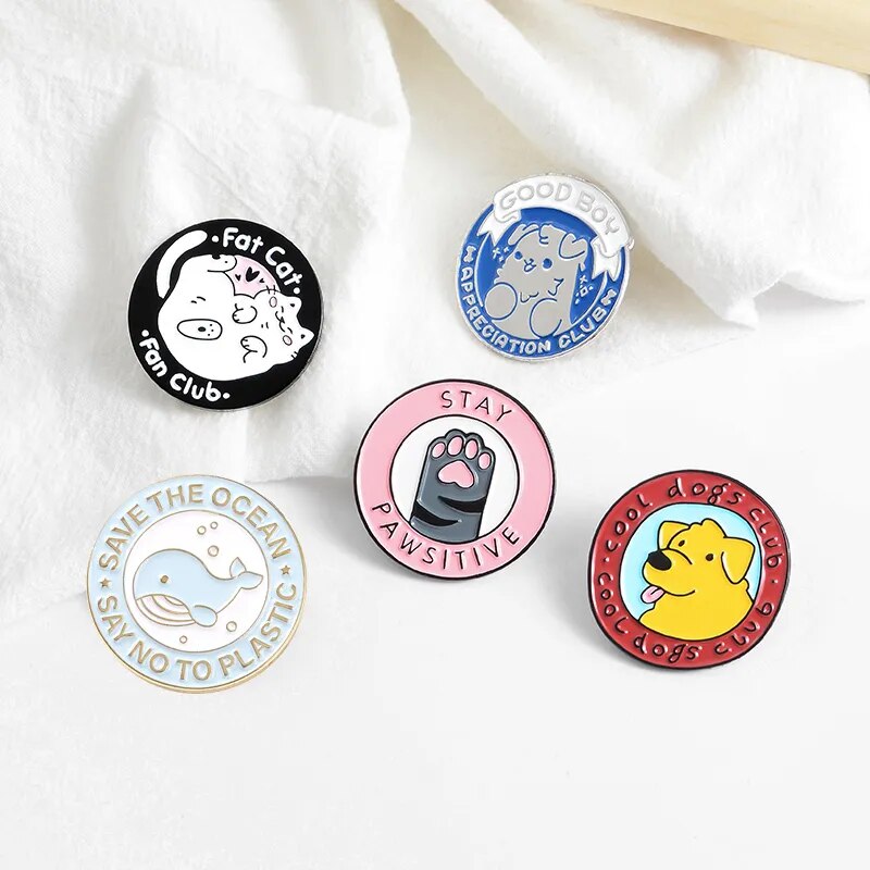 Adorable Family Members Enamel Pins Paw Dog Cat Chicken Pet Animal Jewelry Round Custom Brooches Lapel Pin For Friends Gift