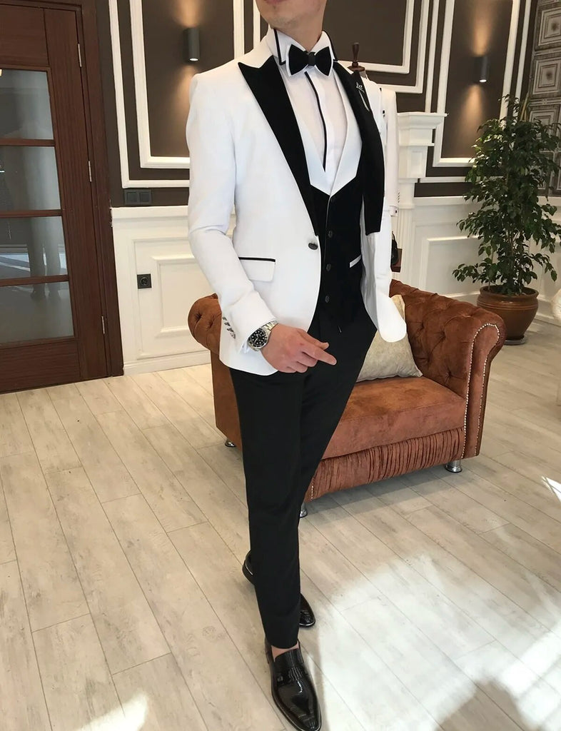 2020 Custom Made 3-Piece Beige Smoking Blazer Casual Business Gentlemen Groom Suits Prom Suits For Men Wedding Best Man Tuxedo