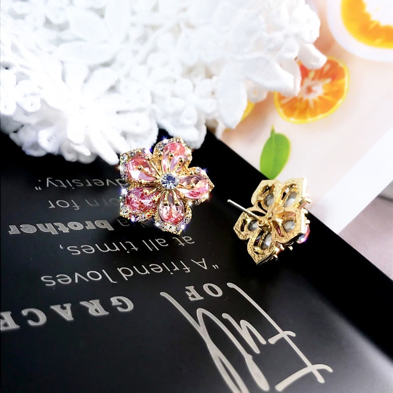 New Korea Sweet Cute Flower Crystal Temperament Geometric Shiny Zircon Earrings Statement Earrings for Women Girl Pendientes