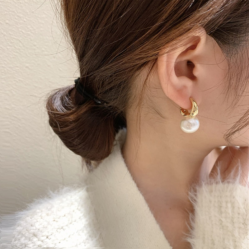 New Simple Celebrity Style Gold Color Pearl Drop Earrings For Woman 2021 Korean Fashion Jewelry Wedding Girl&#39;s Sweet Accessories