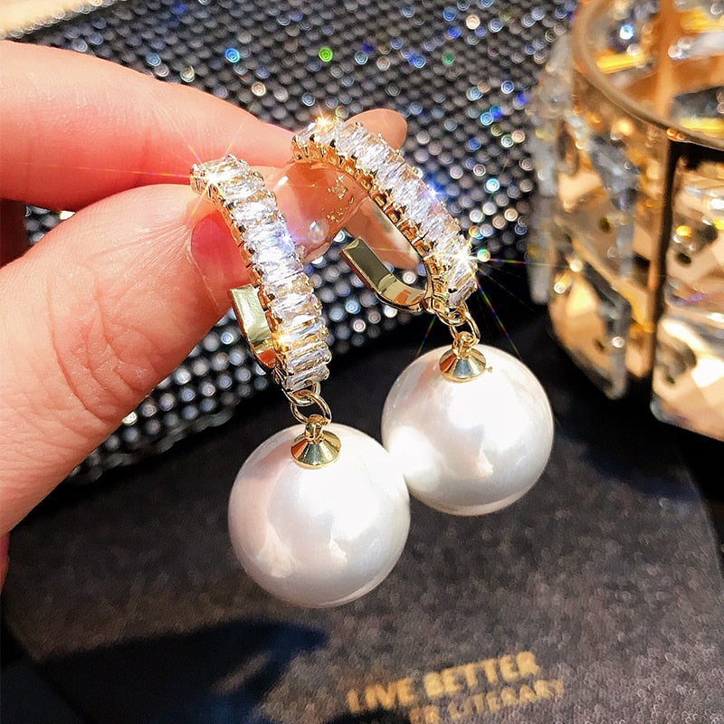 2021 New Fashion Korean Oversized White Pearl Drop Earrings for Women Bohemian Golden Round Pearl Wedding Earrings Jewelry Gift