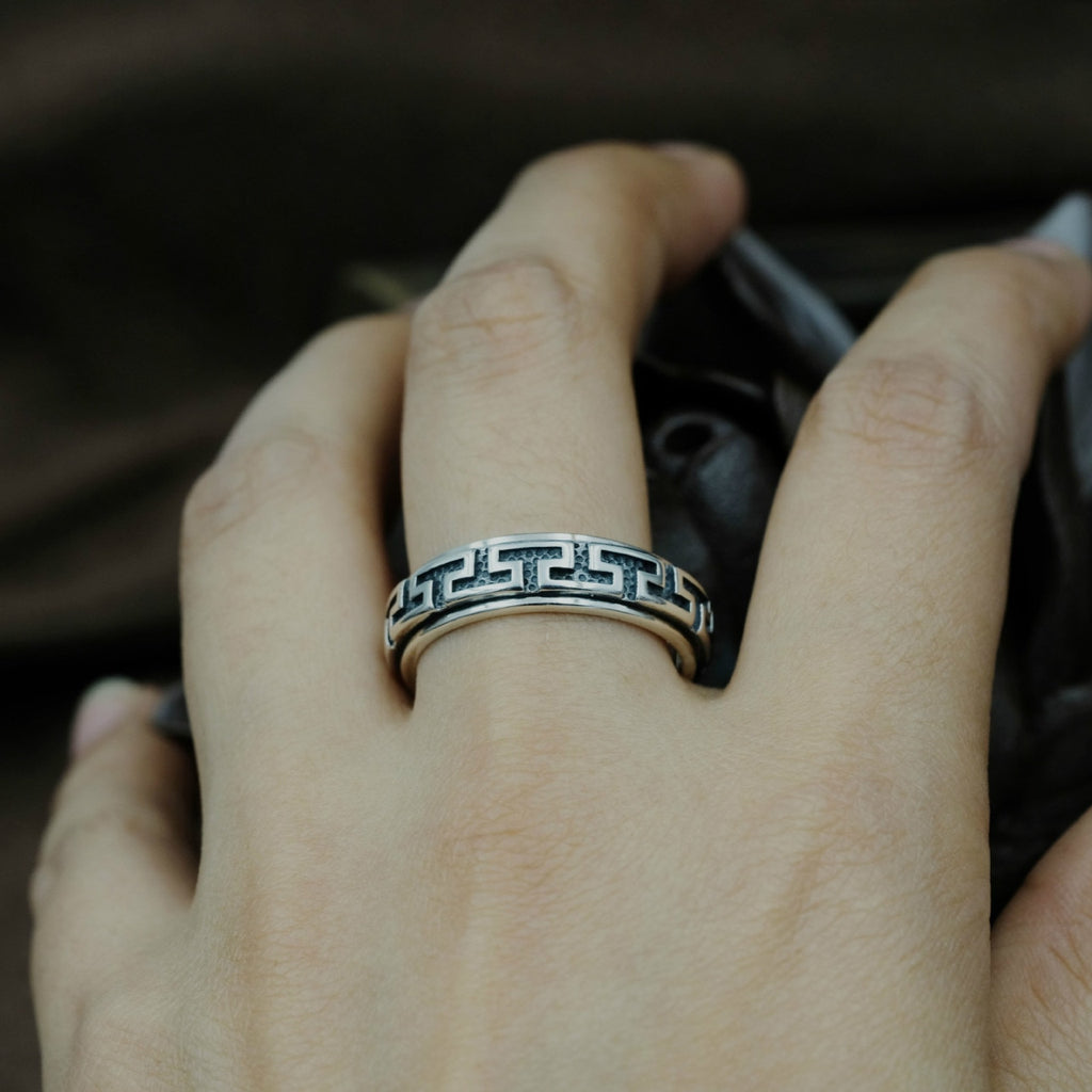 S 925 Sterling Silver Men Tibetan Silver Rings Vintage Buddhism Rings. The Great Wall Turn Rotate Ring.