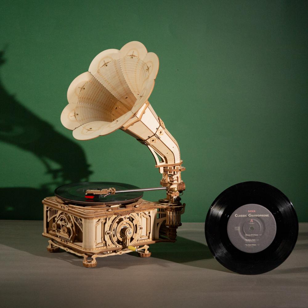 Robotime Hand Crank Classic Gramophone with Music 1:1 424pcs Wooden Model Building Kits Gift for Children Adult LKB01 Home Decor