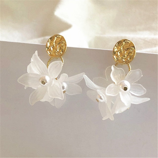 Fashion Trendy earrings flowers stud earrings for women Vintage creative temperament contracted woman stud earrings fine jewelry