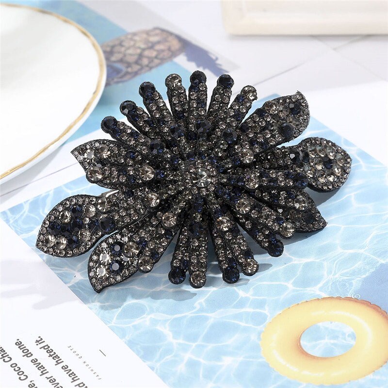 AWAYTR Crystal Flower Barrettes Hair Clips for Women Vintage Rhinestone Hairpins Headwear Girls Hair Accessories Jewelry Clips