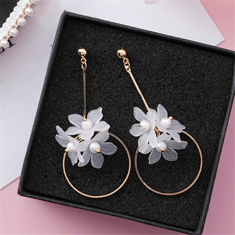 Fashion Trendy earrings flowers stud earrings for women Vintage creative temperament contracted woman stud earrings fine jewelry