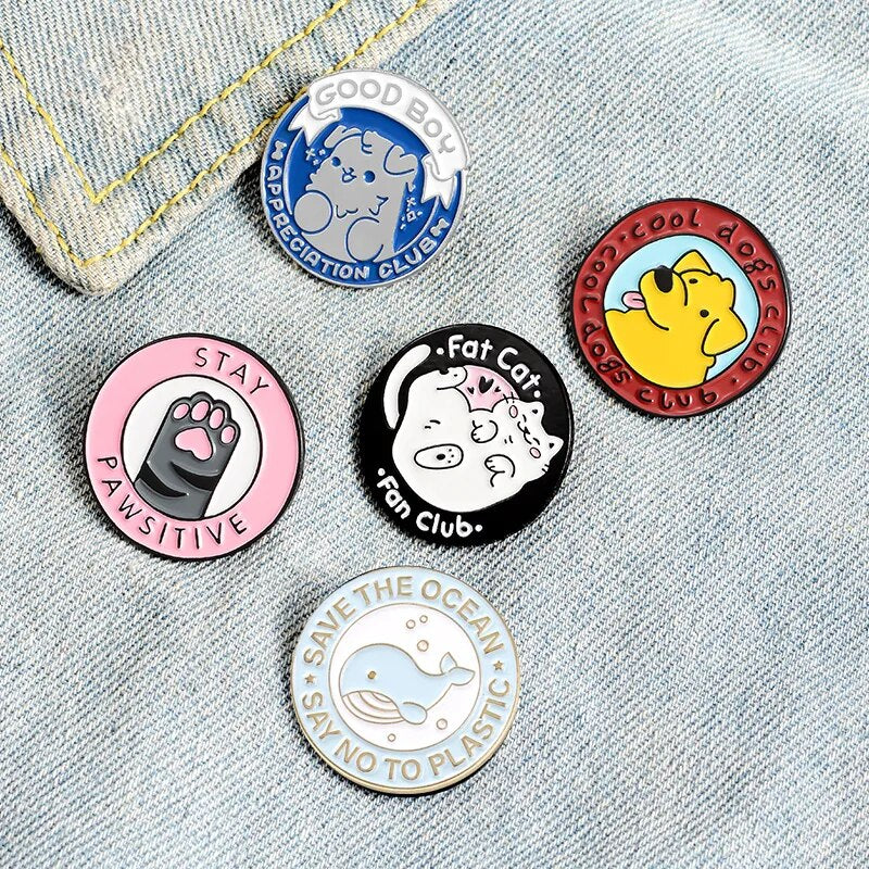 Adorable Family Members Enamel Pins Paw Dog Cat Chicken Pet Animal Jewelry Round Custom Brooches Lapel Pin For Friends Gift