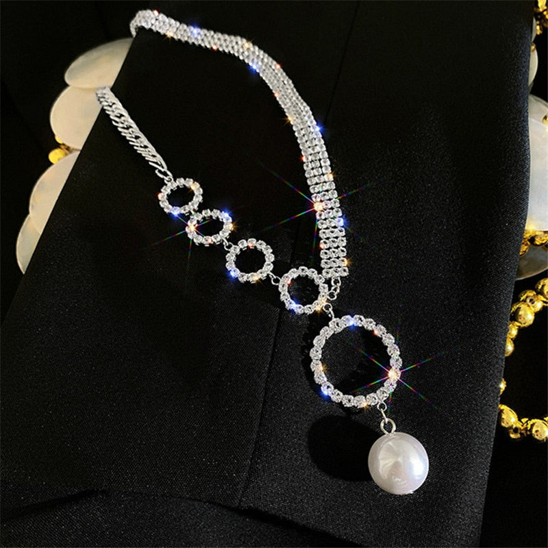 FYUAN Geometric Circle Rhinestone Choker Necklaces for Women Clavicle Chain Pearl Pendant Necklaces Weddings Jewelry Party Gifts