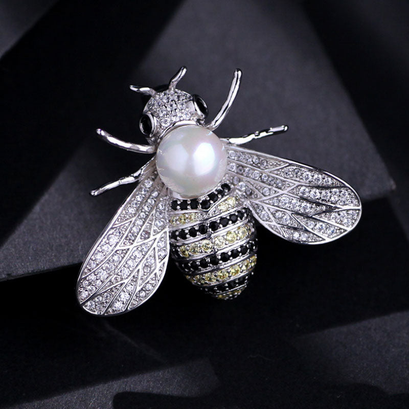 Famous Brand Design Insect Series Brooch Women Delicate Little Bee Brooches Crystal Rhinestone Pin Brooch Jewelry Gifts For Girl