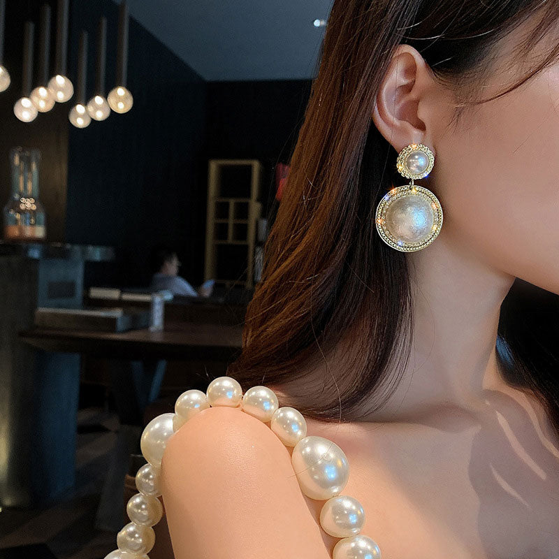 Unique personality large pearl Round earrings asymmetric Pearl Rhinestone Earrings