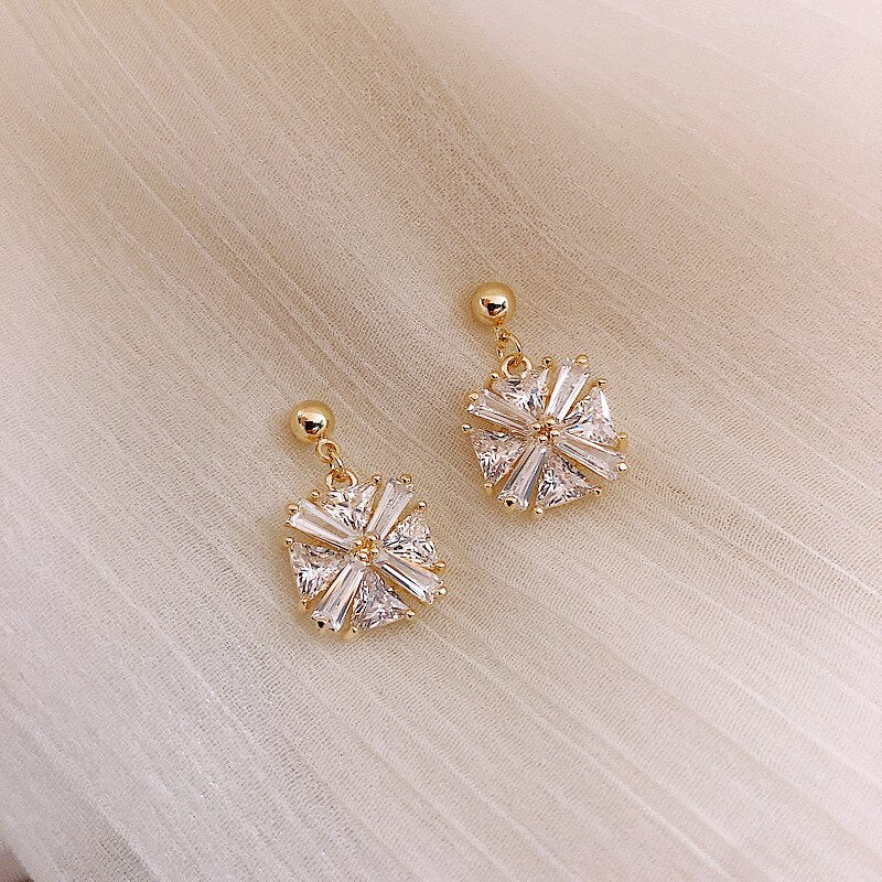 Luxury classic crystal square ladies pendant earrings simple zircon geometric earrings women fashion earrings ladies statement