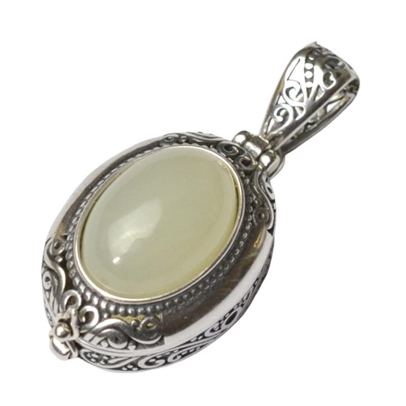 Original designer craft charm pattern unique Pendant Necklace Chinese style retro mirror box creative women's silver jewelry