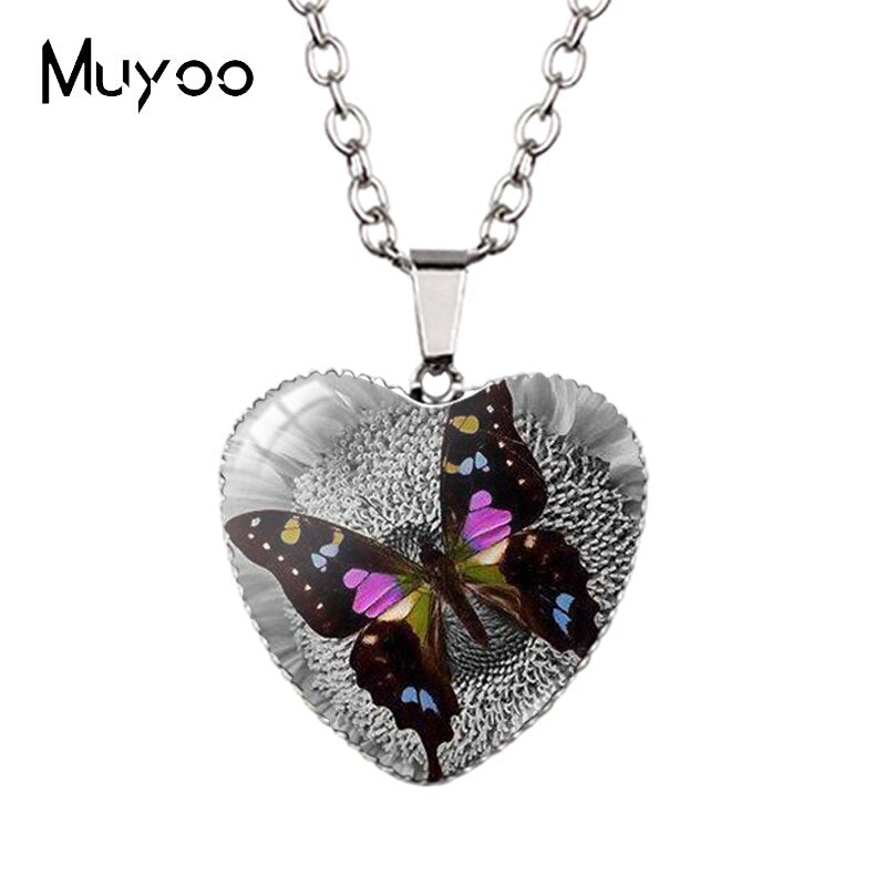 New Arrival Purple Blue Colorful Butterflies with Flower Heart Handcraft Jewelry Pendants Magical Butterfly Heart Necklace HZ3