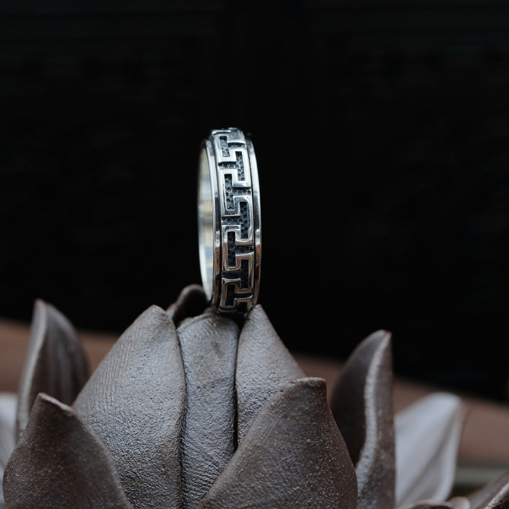 S 925 Sterling Silver Men Tibetan Silver Rings Vintage Buddhism Rings. The Great Wall Turn Rotate Ring.