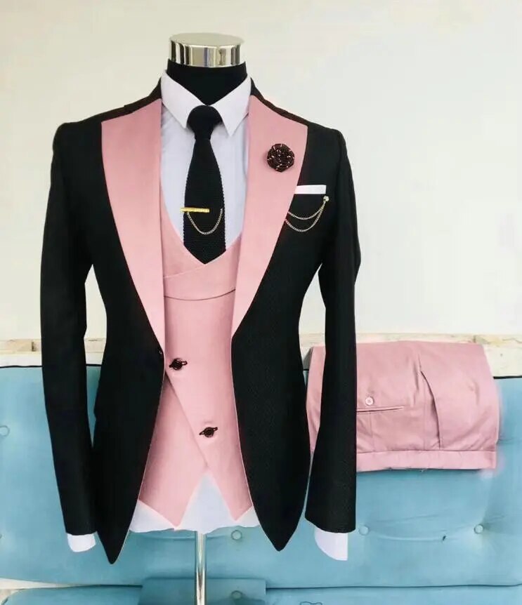 2020 Custom Made 3-Piece Beige Smoking Blazer Casual Business Gentlemen Groom Suits Prom Suits For Men Wedding Best Man Tuxedo