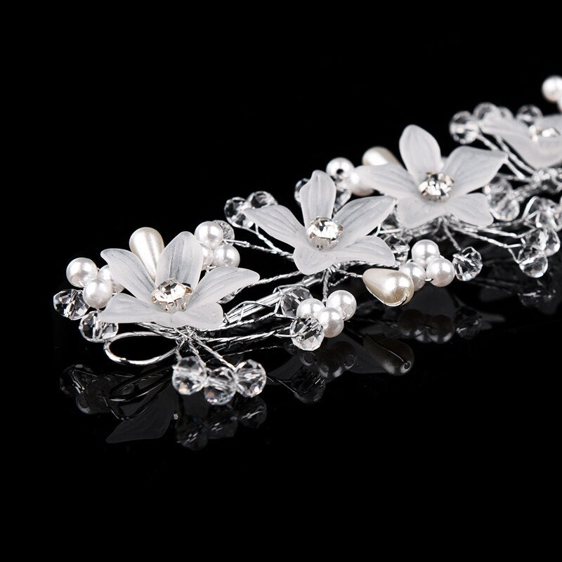 Fashion Wedding Hair Accessories Pearl Haedbands for Bride Red White Lace Crystal Tiara Floral Elegant Bridal Hair Jewelry