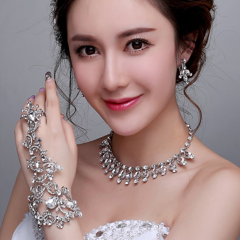 Bridal Bracelets Wedding Accessories Hand Chains Bracelet Women Rhinestone Jewelry Bridemaid Bracelets &amp; Bangles