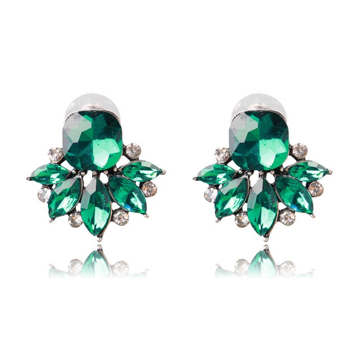 Trendy Women's Earrings Jewelry: Fashionable New Elegant Crystal Rhinestone Flower Opal Stone Stud Earrings.