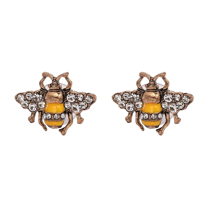 Party jewelry accessories vintage Bee crystal earrings Insect statement stud earrings in the shape of a pearl butterfly.