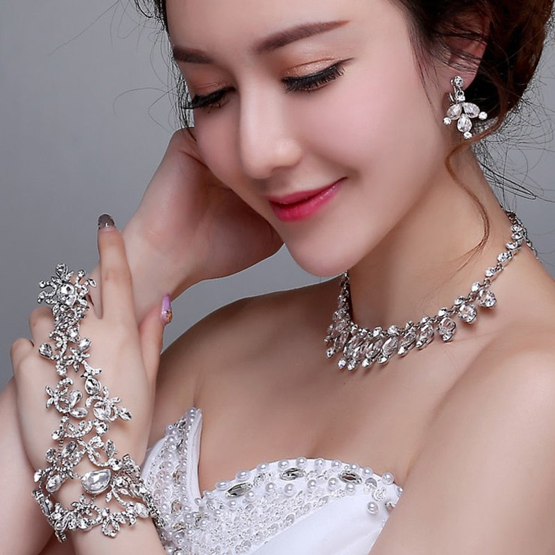 Bridal Bracelets Wedding Accessories Hand Chains Bracelet Women Rhinestone Jewelry Bridemaid Bracelets &amp; Bangles