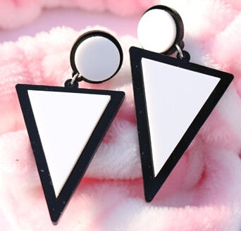 Brand Earing Fluorescent Colorful Triangle Earrings Stud Earrings For Women Crystal Pearl Earrings Fashion Jewelry Wholesale