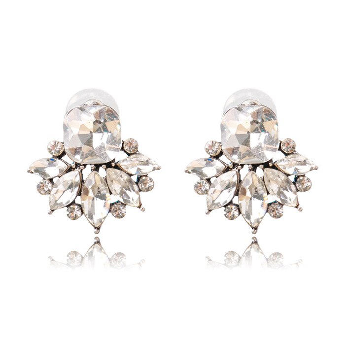 Trendy Women's Earrings Jewelry: Fashionable New Elegant Crystal Rhinestone Flower Opal Stone Stud Earrings.