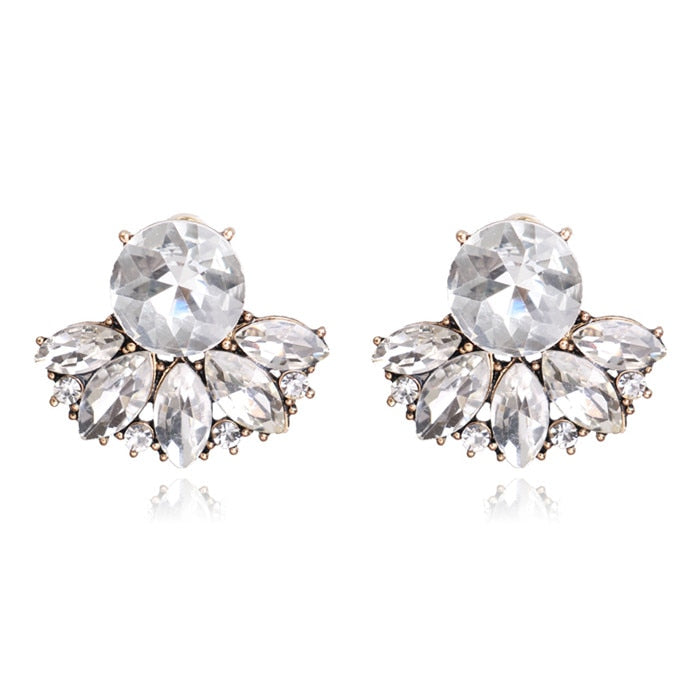 Trendy Women's Earrings Jewelry: Fashionable New Elegant Crystal Rhinestone Flower Opal Stone Stud Earrings.