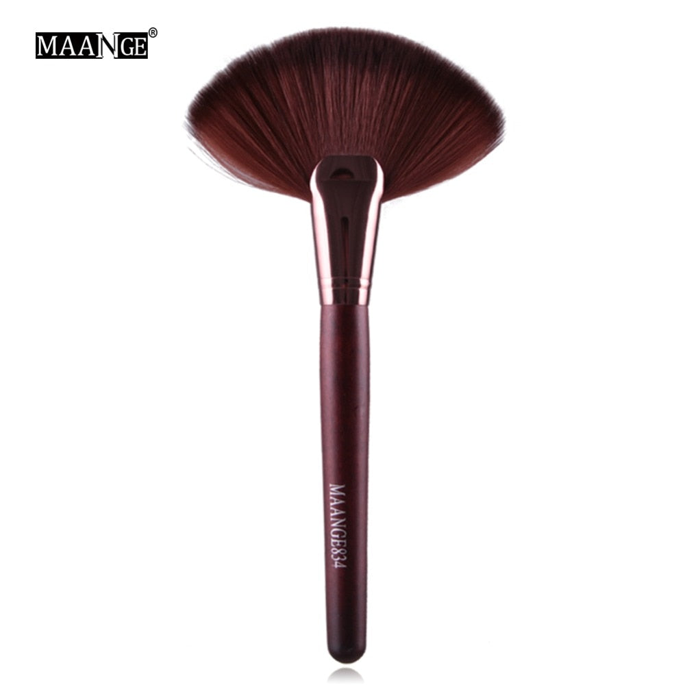 MAANGE Pro 1pcs Soft Makeup Large Fan Brush Big Top Blush Loose Powder Foundation Blend Beauty Make Up Tool Cosmetics Brushes