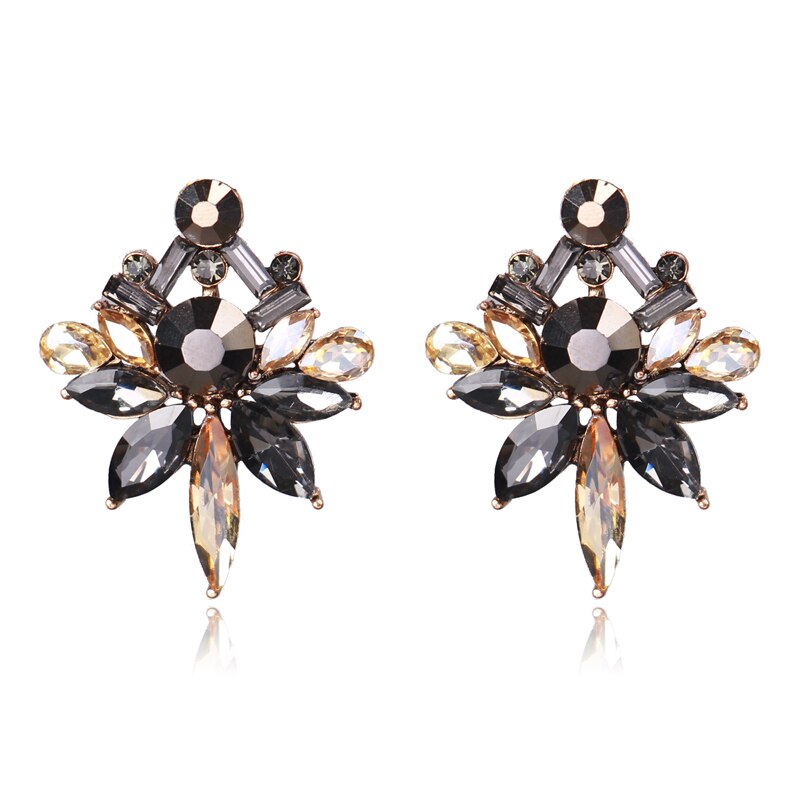 Trendy Women's Earrings Jewelry: Fashionable New Elegant Crystal Rhinestone Flower Opal Stone Stud Earrings.