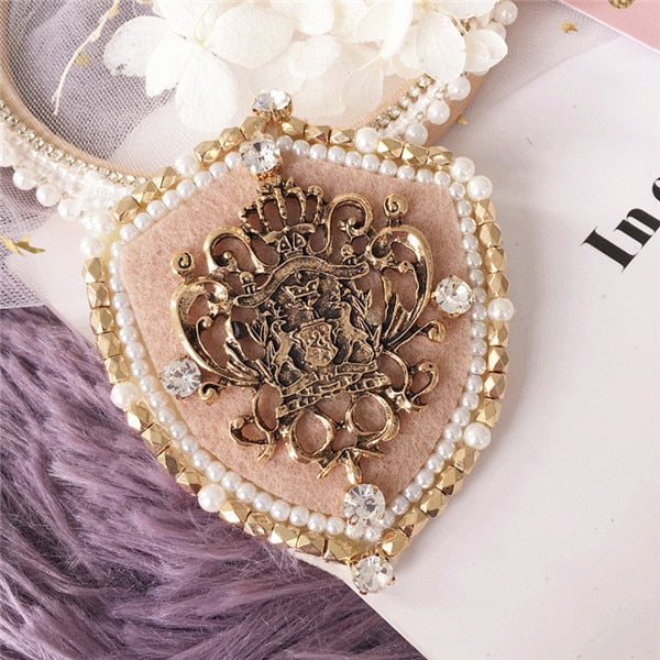 Women Brooches Pins Badge Coat Big Metal Vintage Retro Star Bee Lace Pearl Handmade Wholesale Series Accessories-SW