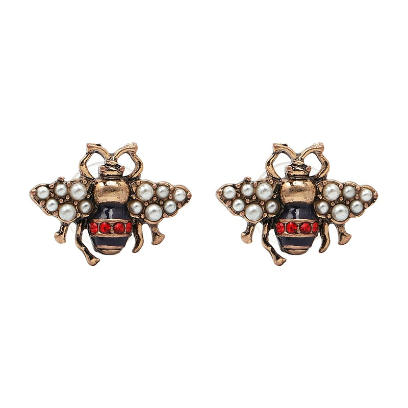 Party jewelry accessories vintage Bee crystal earrings Insect statement stud earrings in the shape of a pearl butterfly.