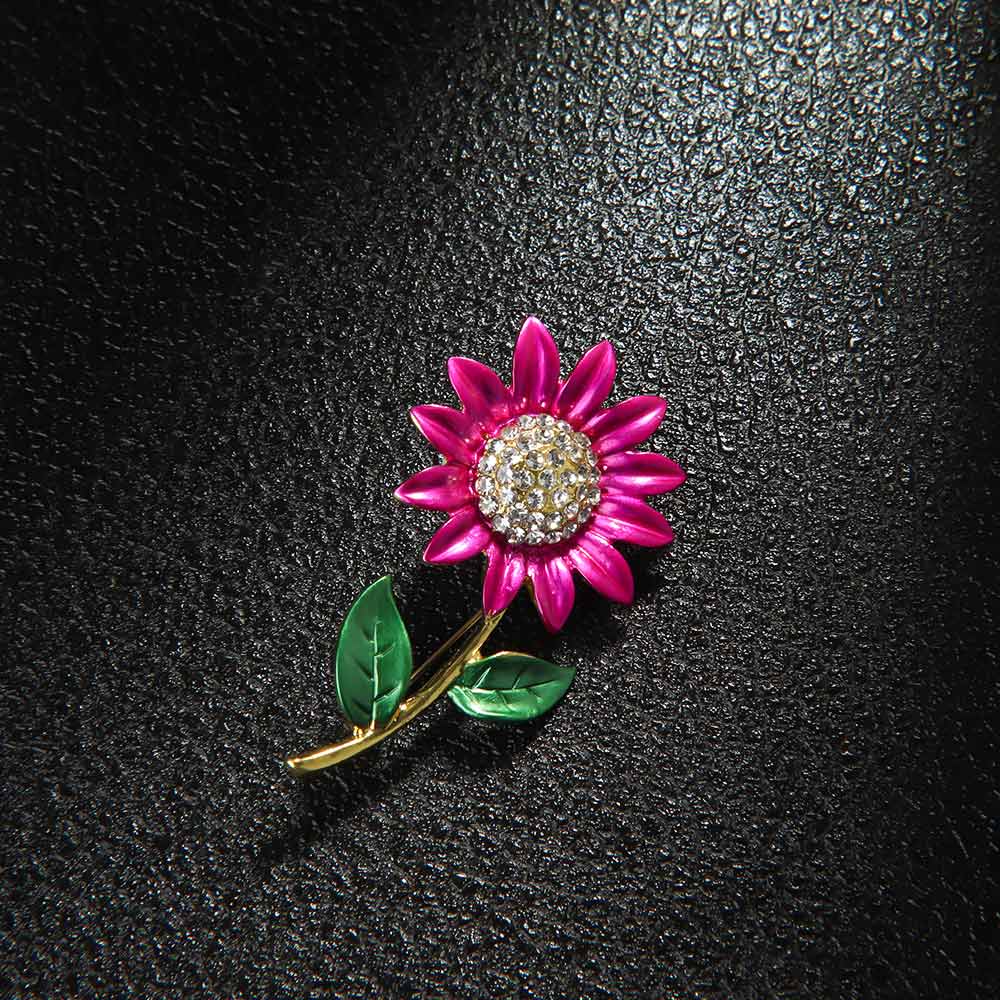 1Pcs Sunflower Enamel Brooch Delicate Yellow Purple Elegant Women Girls Rhinestone Lapel Pin Clothes Accessories Gift Jewelry