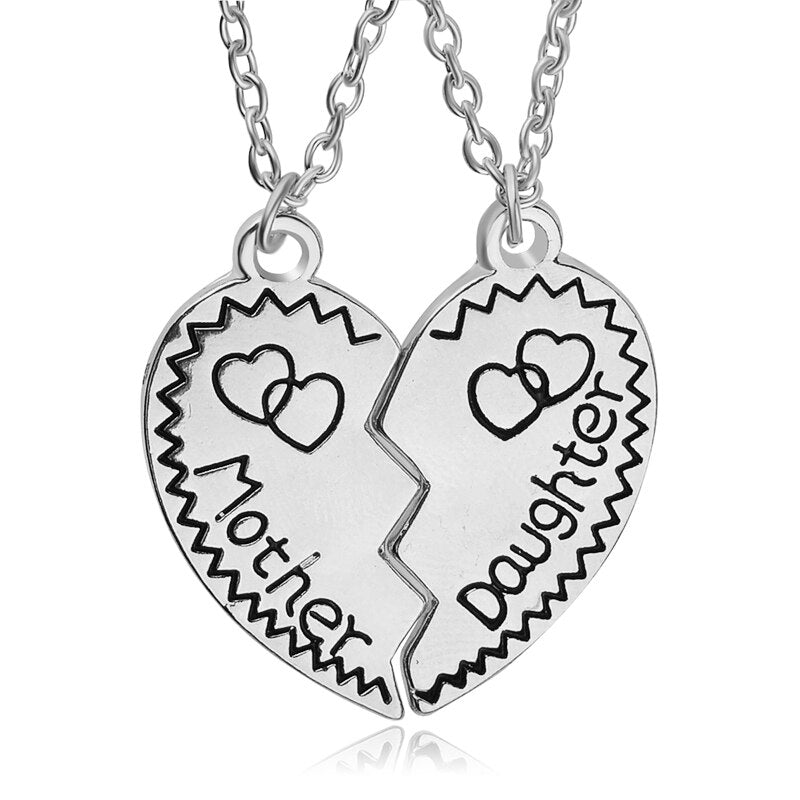 Mother Daughter Necklace Broken Heart Two Parts Silver Plated Heart Pendant Necklace Fashion Jewelry Family Member Gift Mom