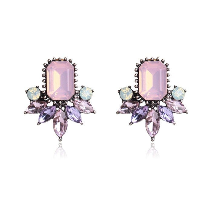 Trendy Women's Earrings Jewelry: Fashionable New Elegant Crystal Rhinestone Flower Opal Stone Stud Earrings.