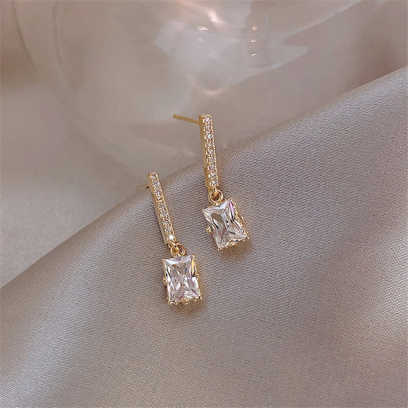 New Korea Sweet Cute Flower Crystal Temperament Geometric Shiny Zircon Earrings Statement Earrings for Women Girl Pendientes