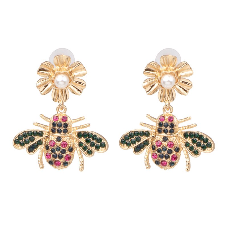 Party jewelry accessories vintage Bee crystal earrings Insect statement stud earrings in the shape of a pearl butterfly.