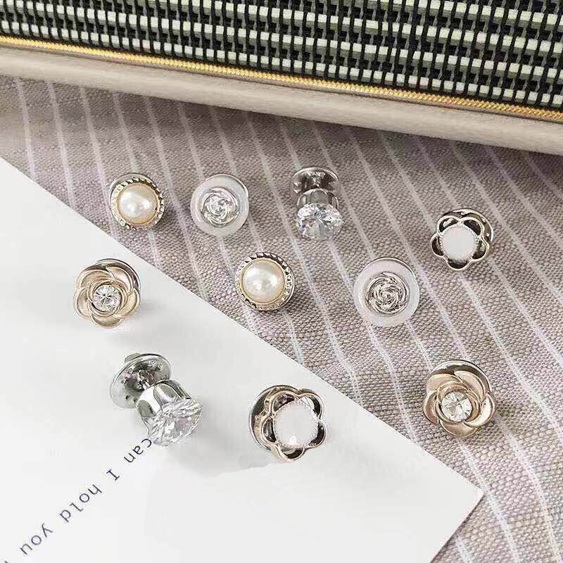 10 Pieces Button Brooch Set Imitation Pearl Rhinestones Pin Coat Clothes Accessories Gift Prevent Exposure Different Design Brooches for Women such as Flower, Pearl, Ribbon