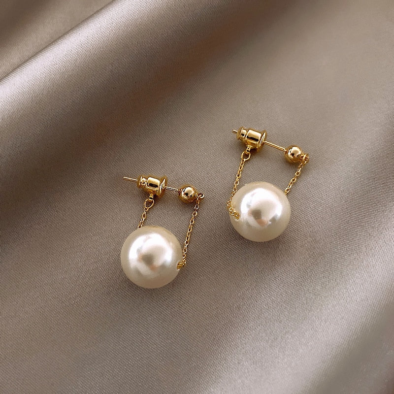 Simple Elegant Small Pearl Pendant Earrings For Woman 2020 New Fashion Jewelry Party Ladies&#39; Unusual Dangle Earrings Accessories