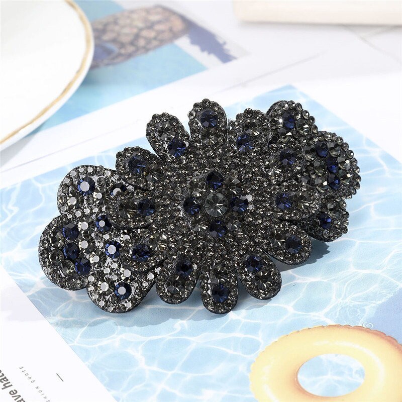 AWAYTR Crystal Flower Barrettes Hair Clips for Women Vintage Rhinestone Hairpins Headwear Girls Hair Accessories Jewelry Clips