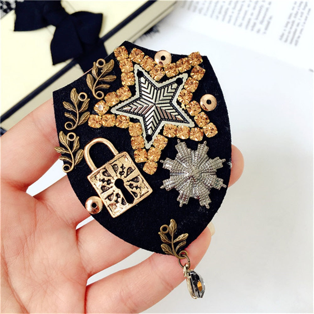 Women Brooches Pins Badge Coat Big Metal Vintage Retro Star Bee Lace Pearl Handmade Wholesale Series Accessories-SW